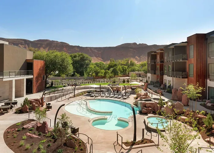 Hoodoo Moab, Curio Collection By Hilton
